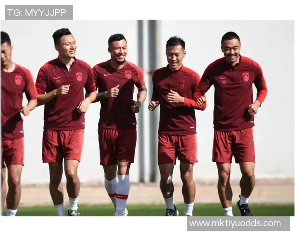 罗德里与胡桑诺夫伤愈归队积极恢复训练备战新赛季 罗德里与胡桑诺夫伤愈归队积极恢复训练备战新赛季