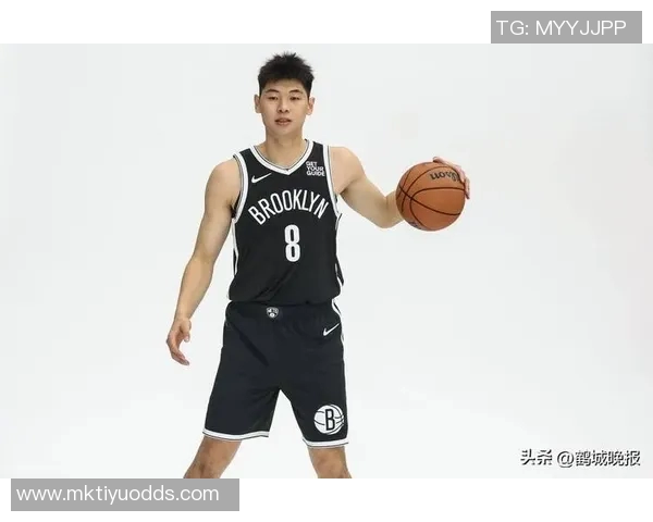 杨瀚森首次首发球衣拍卖成交价高达42356元引发热议 杨瀚森首次首发球衣拍卖成交价高达42356元引发热议